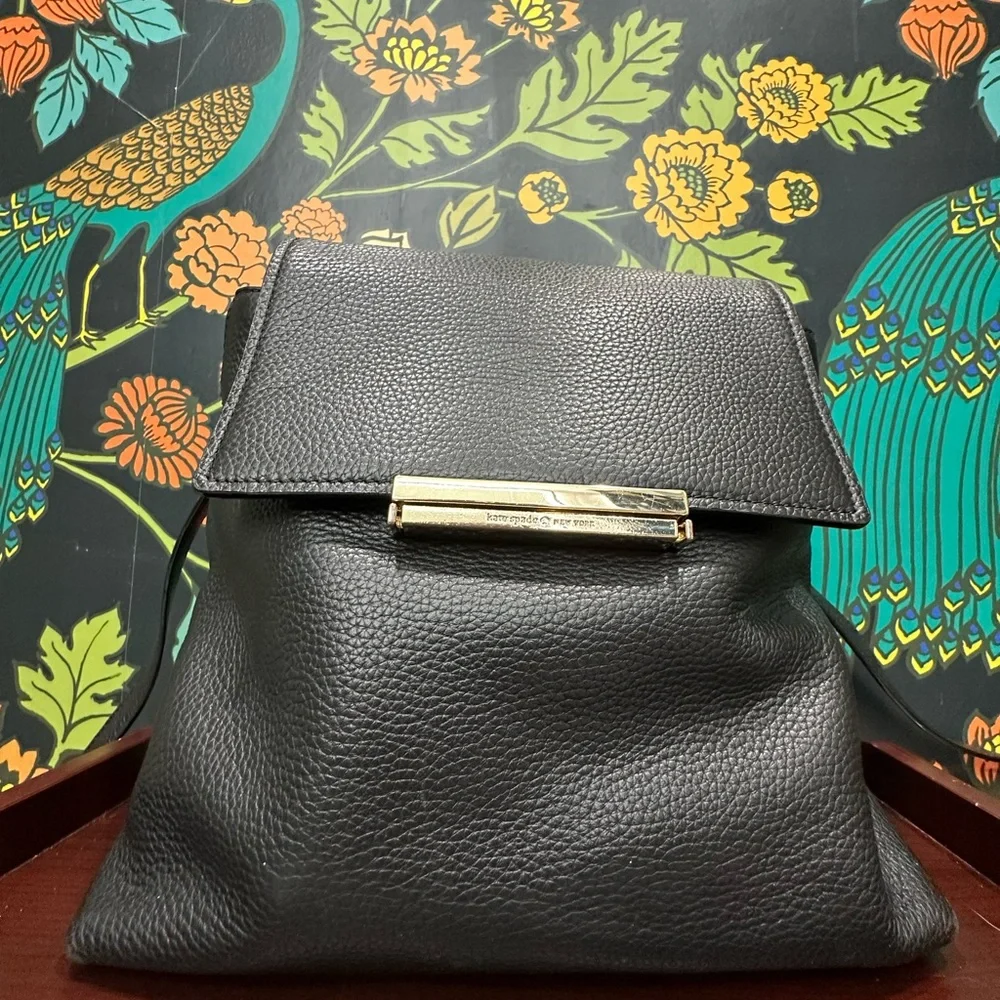 Kate Spade Black Backpack Sleek Design